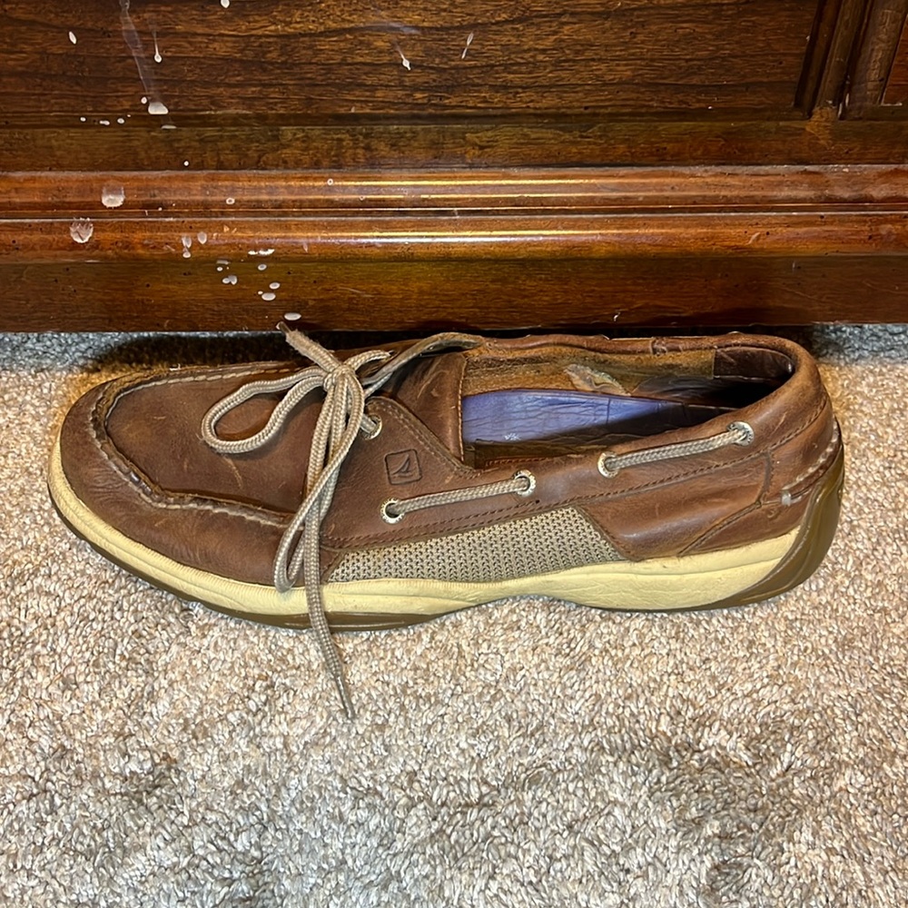 Sperry Billfish 3-eye boat shoe size 10.5